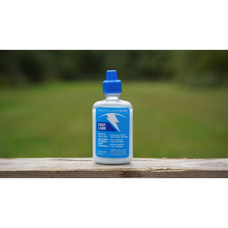 White Lightning 2 oz Easy Bicycle Lubricant White Lightning 2 oz Easy Bicycle Lubricant