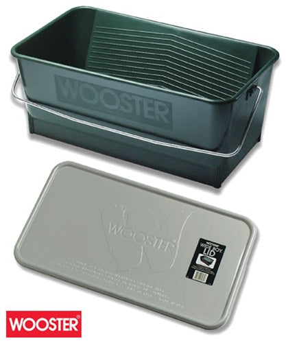 Wooster Wide Boy 5-Gallon Bucket and lid showcasing the large roll off area and carry handle.