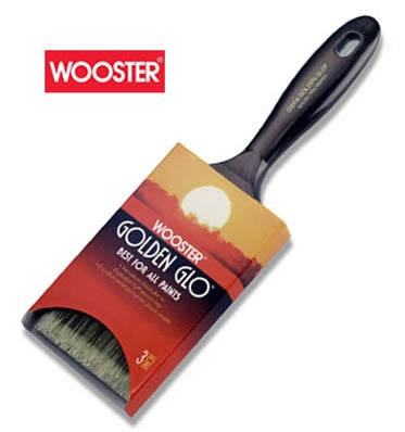 Wooster Golden Glo Paint Brush with Gold nylon/sable polyester bristles.