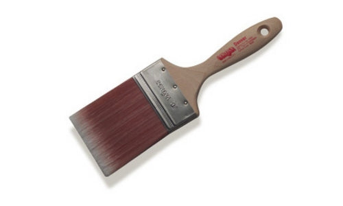 Corona Denver 13325 paint brush on a white background