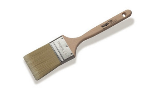 Corona Edge 20460 Paint brush with wooden handle and metal ferrule on a white background