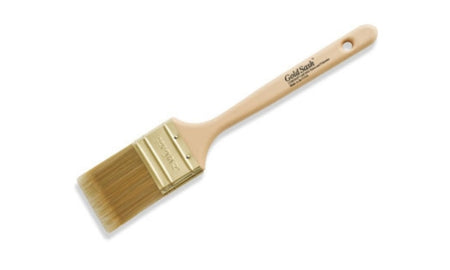 Corona Gold Sash 9435 Paint brush with wooden handle and gold ferrule on a white background