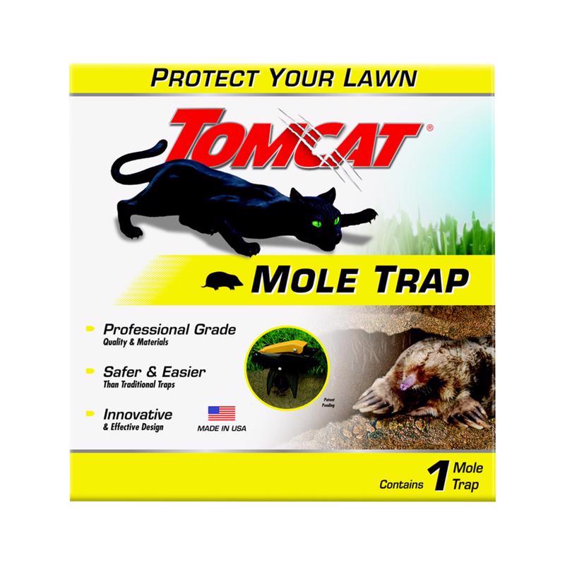 Tomcat Mole Trap BL34152 on white background